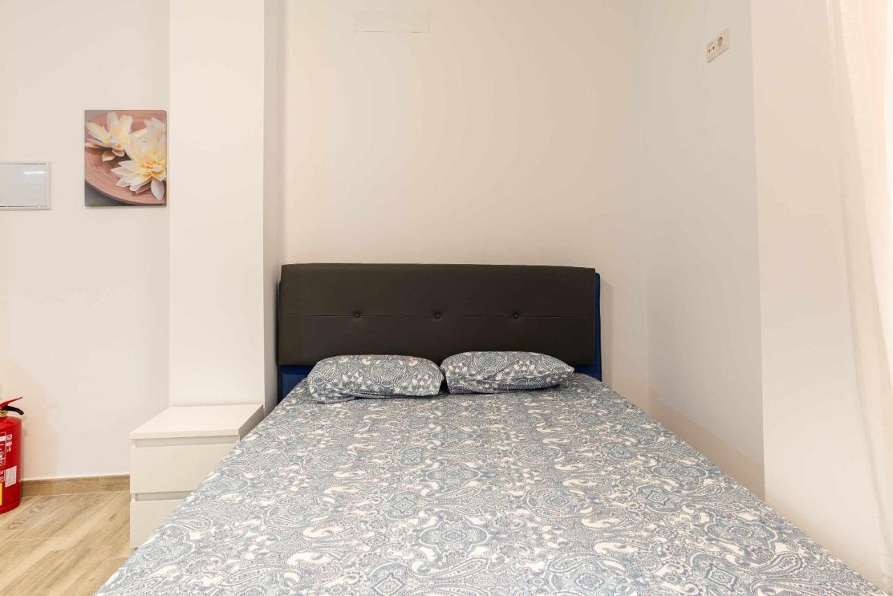 Vialia Suites Cinema Málaga Extérieur photo