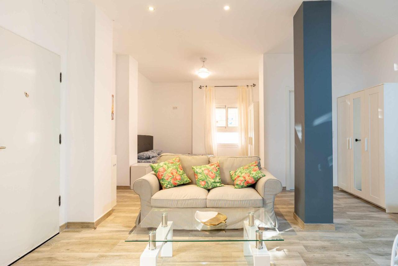 Vialia Suites Cinema Málaga Extérieur photo
